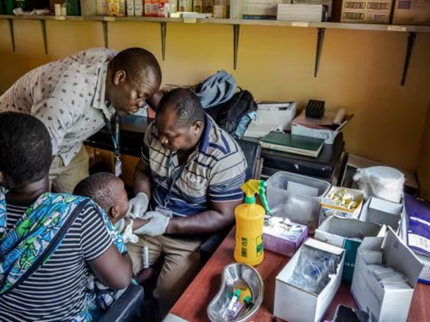 Prodhuesi Kenia, i pari në Afrikë që merr garancinë e OBSH-së për ilaçin e malarias