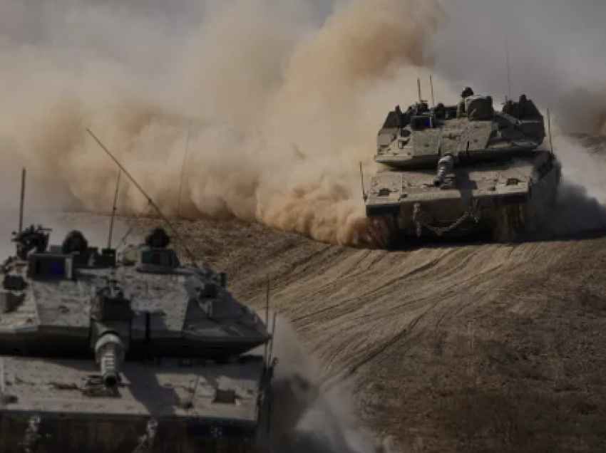 LIVE: Tanket izraelite lëvizin nëpër kufirin e Gazës - Izraeli thotë se Hamasi humb kontrollin e Gazës veriore