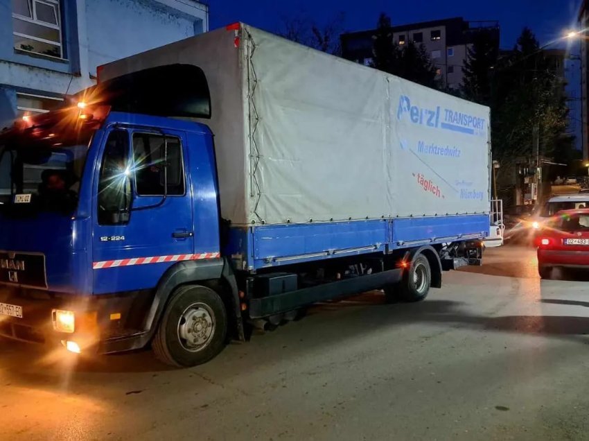 Raportohet se kamioni i parë me barna nga Serbia ka arritur në Mitrovicë të Veriut