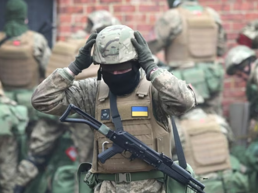 Francë, stërvitja e ushtarëve ukrainas