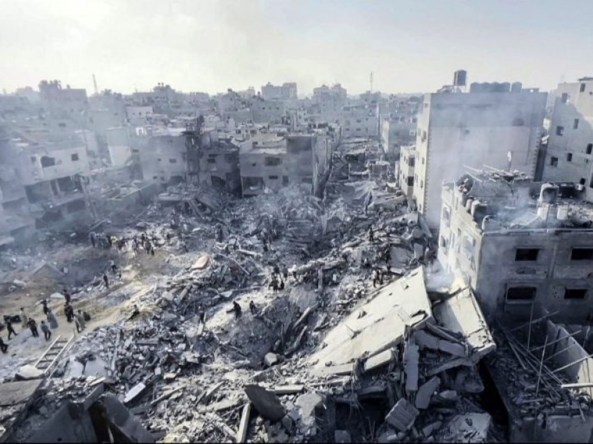 Më shumë se 100 përkthyes bëjnë thirrje për një armëpushim në Gaza