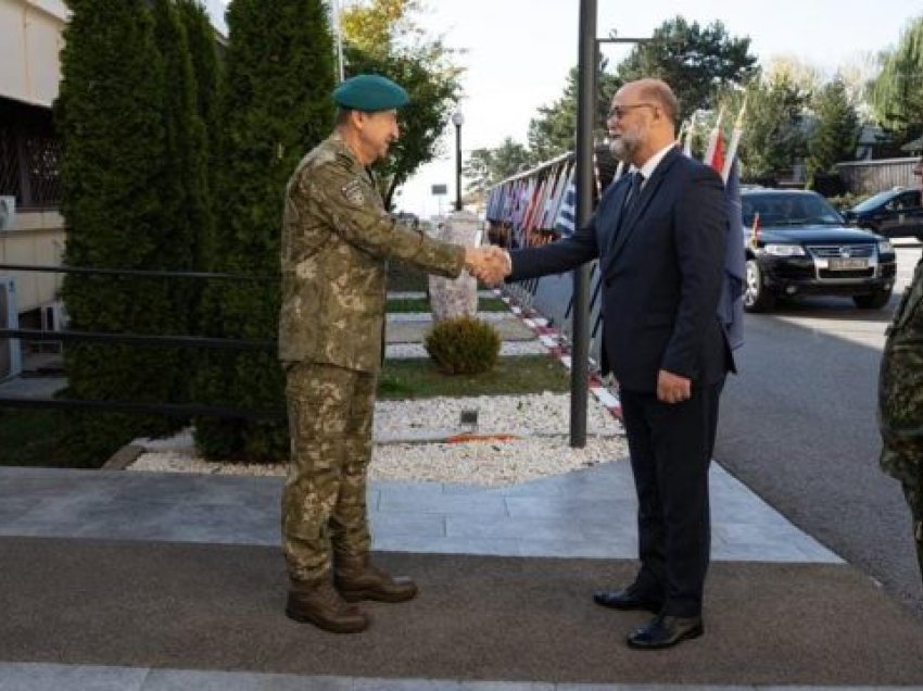 Ambasadori Malaj: Shqipëria do të rris prezencën ushtarake në KFOR