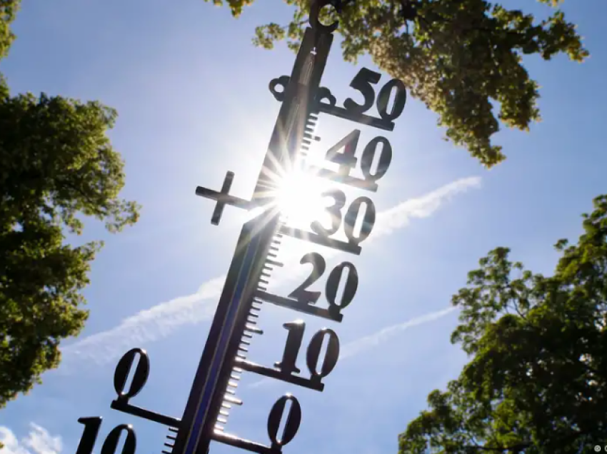 “Temperaturat rekord më 2023 japin sinjal alarmi”