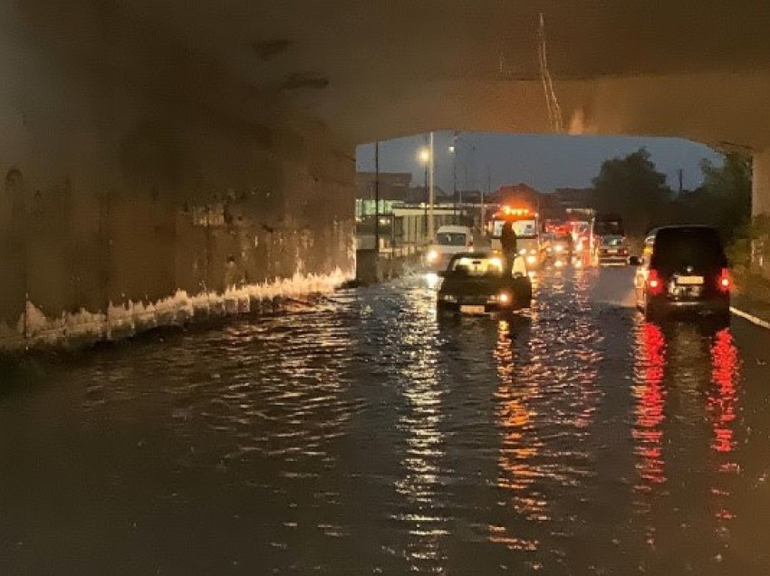 ​Shiu shkakton probleme në qarkullimin e veturave në disa rrugë të Prishtinës