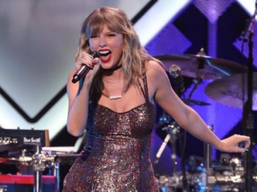 Taylor Swift e “shkatërruar” pasi një fanse vdes para koncertit të saj