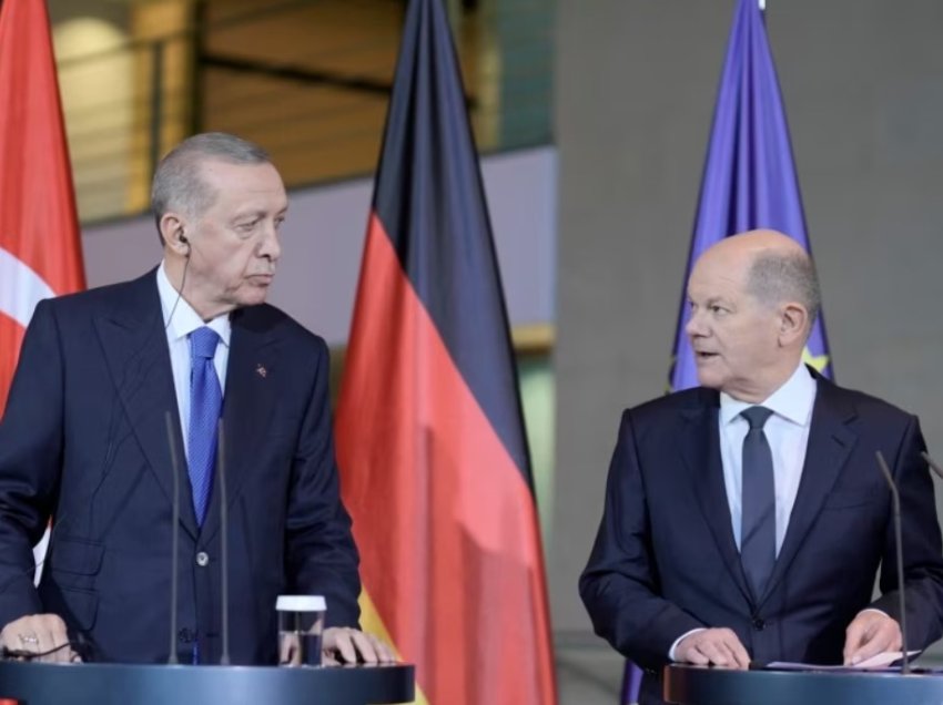 Ndasi të thella mes Turqisë dhe Gjermanisë për luftën Izrael-Hamas