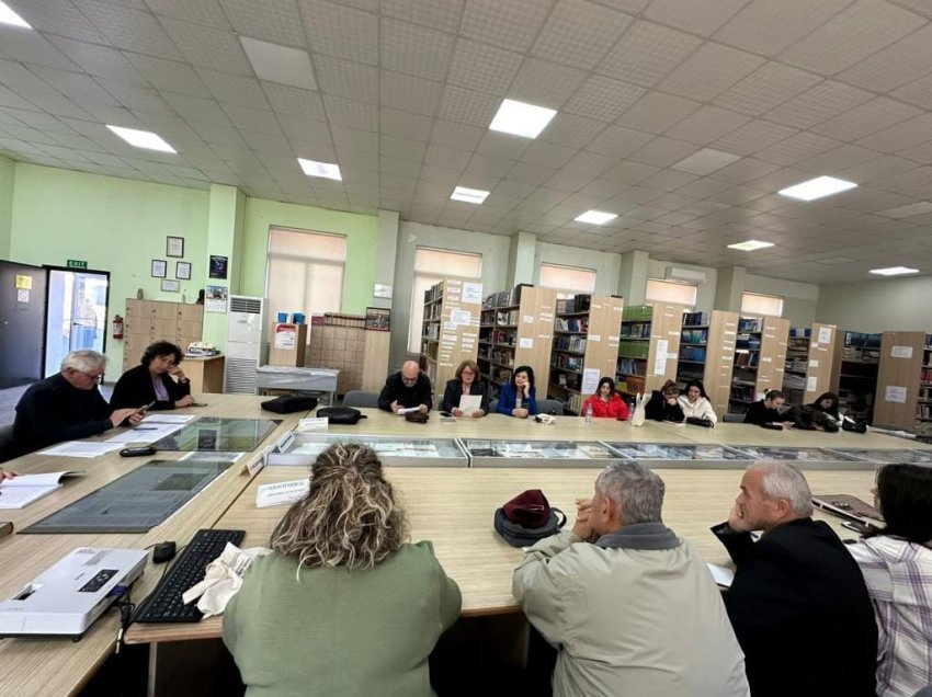 Tryezë shkencore: “Nderim për shkrimtarin e shquar Petro Marko” në Vlorë