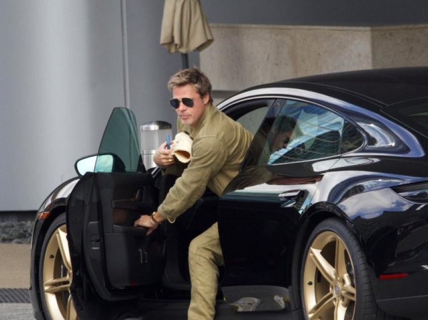 Brad Pitt shfaqet për herë të parë në publik pas zhurmës së deklaratës së djalit të tij