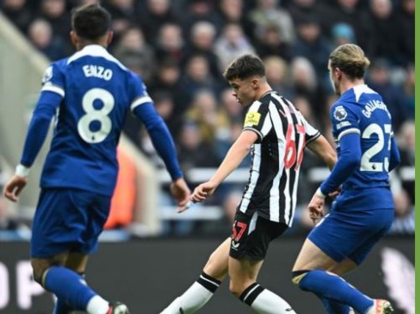 Goditje e rëndë për Chelsean, Newcastle fuqi