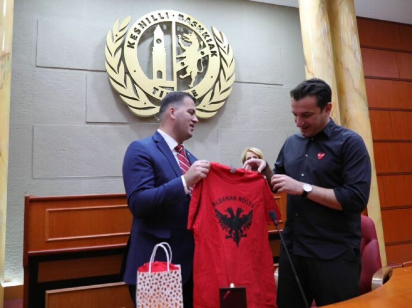 Parada e Pavarësisë, Veliaj pret Presidentin e “Albanian Roots”