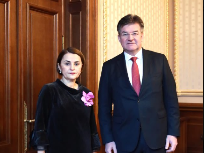 Lajçak jep detaje nga takimi me kryediplomaten rumune – thotë se pati një diskutim të rëndësishëm për dialogun Kosovë – Serbi!