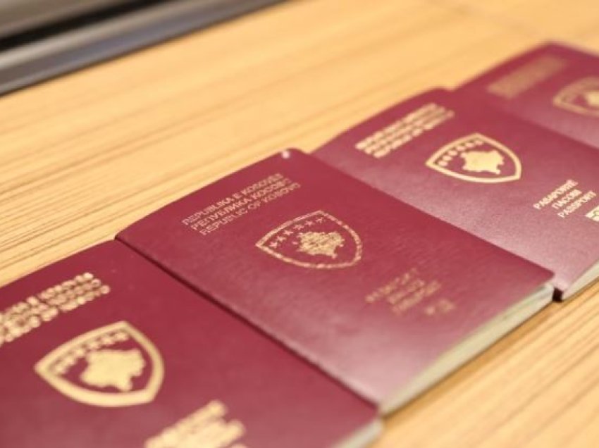 Pasaportat e Kosovës për serbët - çështje integrimi apo zgjedhjeje