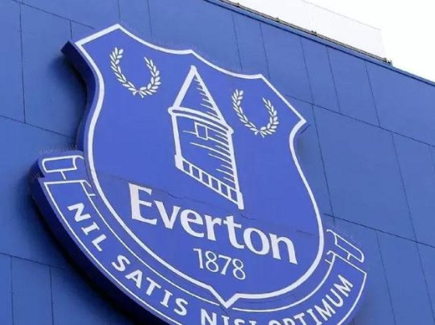 Everton i shpall luftë Federatës