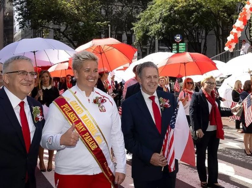 Mijëra polakë në Nju Jork, marshuan në paradën e 86-të vjetore të “Ditës Pulaski”