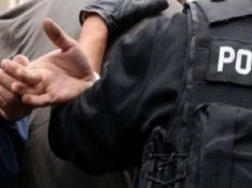 Ky është 35-vjeçari që u arrestua pasi u kap me drogë në Ferizaj, përfundon në ndalim policor