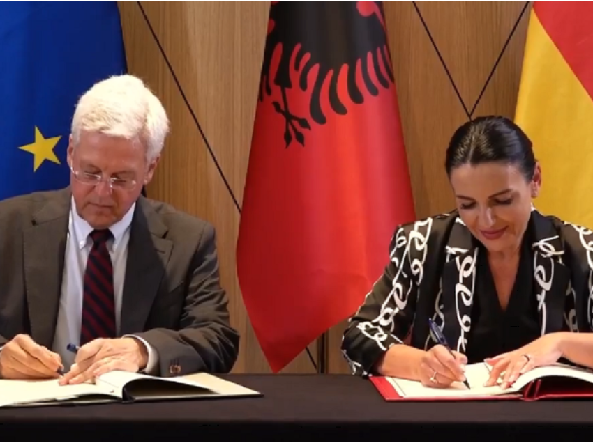 Balluku dhe ambasadori gjerman nënshkruajnë marrëveshjen për programin e infrastrukturës  