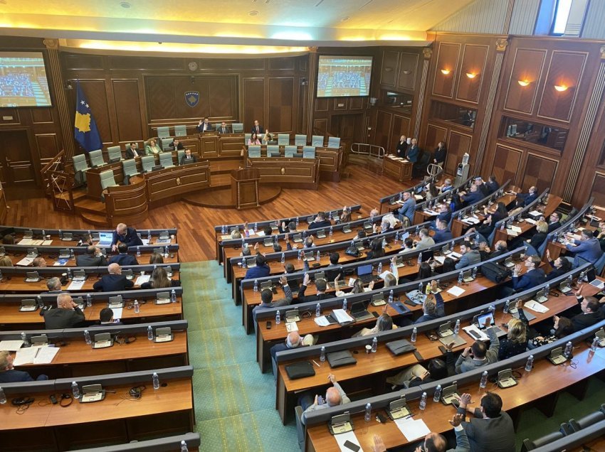 Opozita ‘braktis’ Kuvendin, ndërpritet seanca – Konjufca merr këtë vendim 
