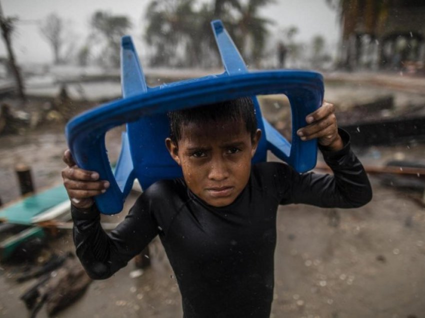 UNICEF: 43.1 milionë fëmijë të zhvendosur nga fatkeqësitë e përkeqësuara nga klima gjatë 6 vjetëve