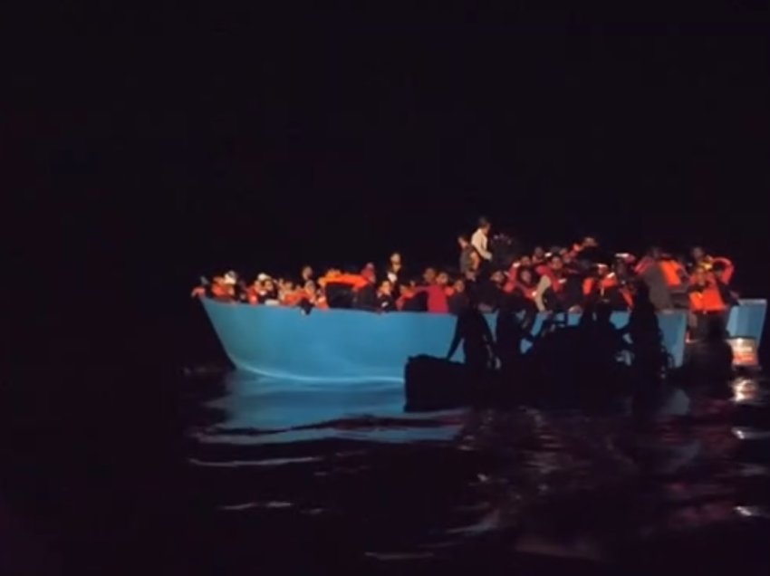 Mbi 250 migrantë shpëtohen në brigjet e Libisë