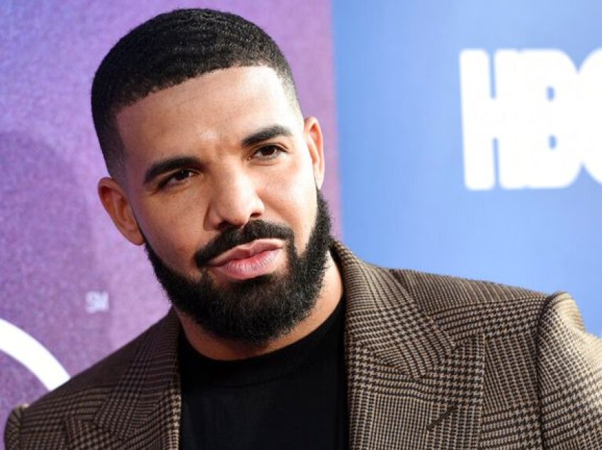 Drake përmend Prishtinën në këngën e tij të re
