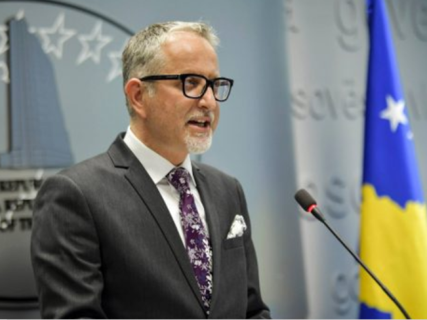 Ministri Vitia jep detaje për gjendjen e të helmuarve në Malishevë
