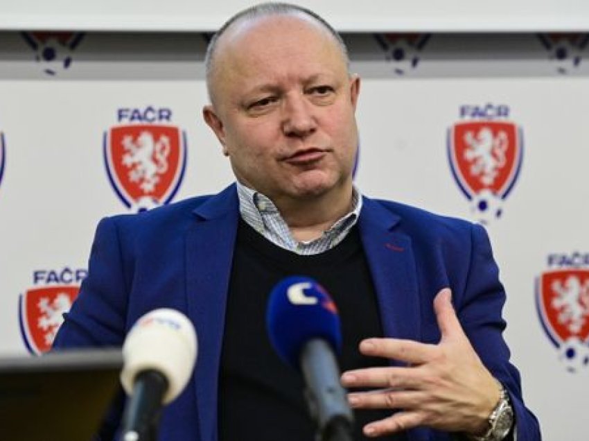 U tronditën nga disfata ndaj Shqipërisë, presidenti i federatës çeke merr vendimin për trajnerin Silhavi