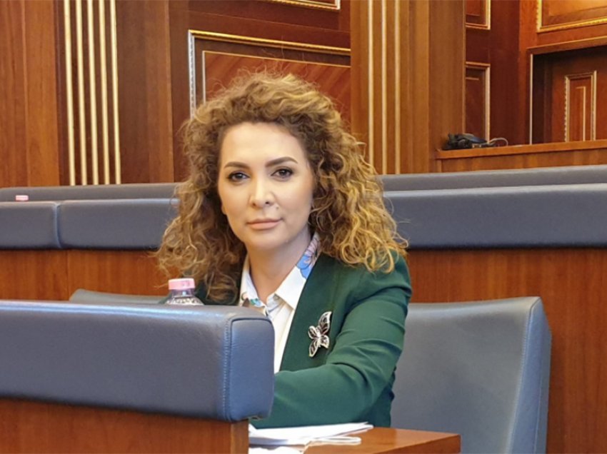 Kërcënohet deputetja Albena Reshitaj