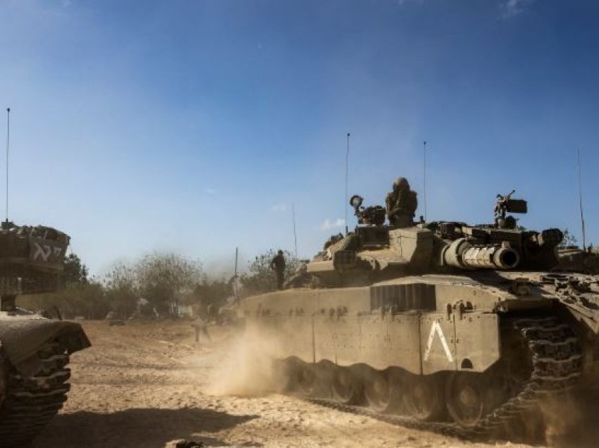 Ushtria izraelite nis bastisjet përgjatë kufirit me Gazën