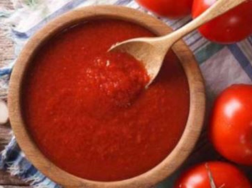 Salca e domateve e shëndetshme për zorrët