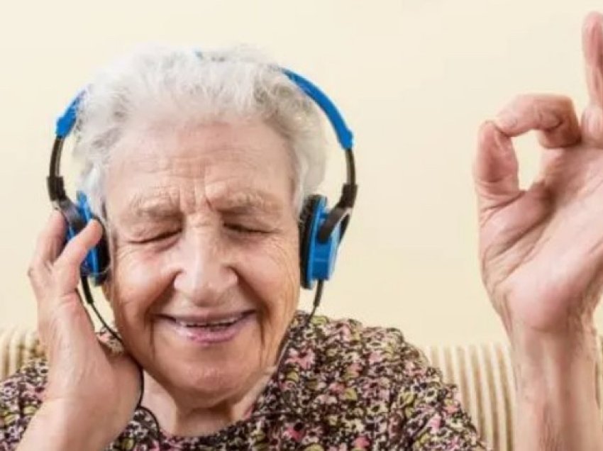 Si ndikon muzika në një plakje më të shëndetshme