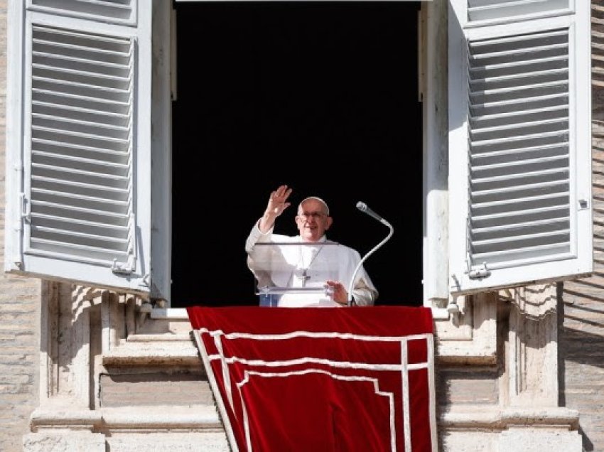 ​Papa bën thirrje për armëpushim në Gaza