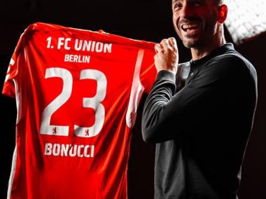 Bonuccii zbarkon në Berlin, klubi ankohet për paratë