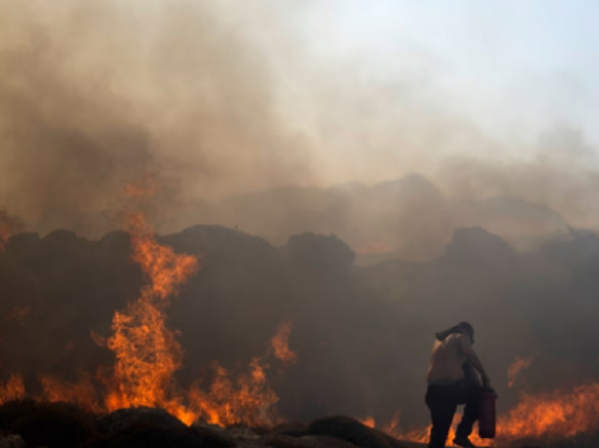 Ngrihet sërish alarmi nga zjarret në Greqi, evakuohet për herë të dytë një fshat në Evros
