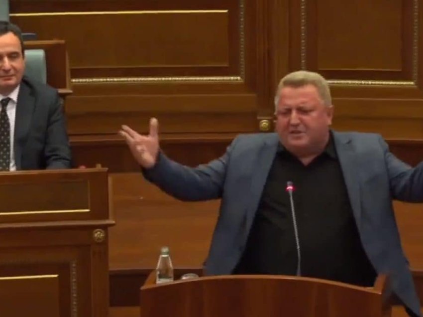 Berisha: Kryeministri “zhëngërlibaba” nuk shkel bubrrecat, por e zhvat buxhetin e shtetit