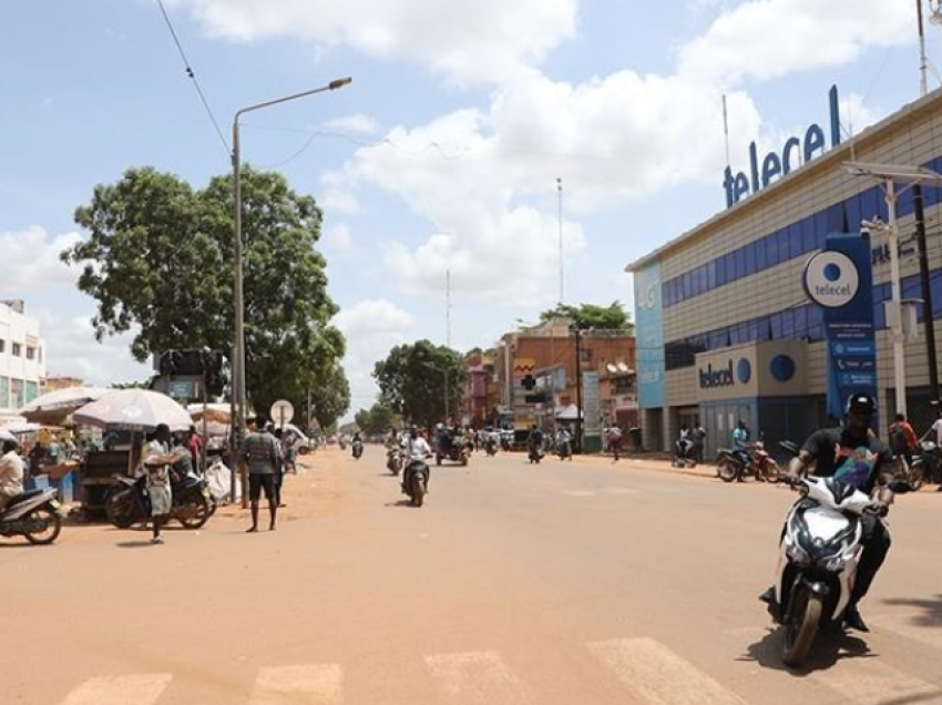 Përleshje mes ushtrisë dhe xhihadistëve në Burkina Faso, 53 të vdekur