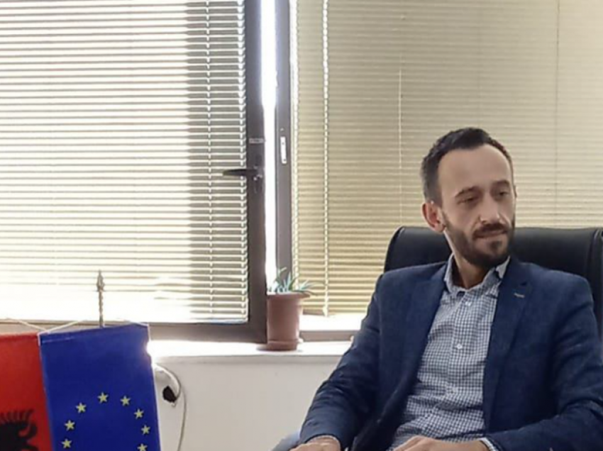 Drejtori i Inspektoratit Arsimor: U zgjidh problemi me nxënësit shqiptarë në gjimnazin e Velesit