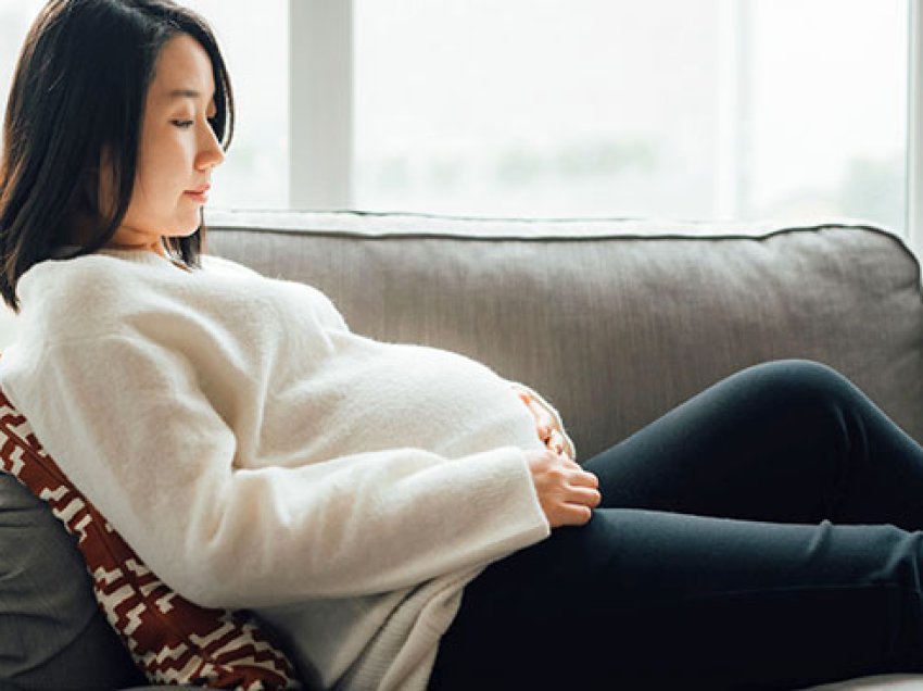 Si mund ta kapërcejë një grua shtatzënë frikën e lindjes?