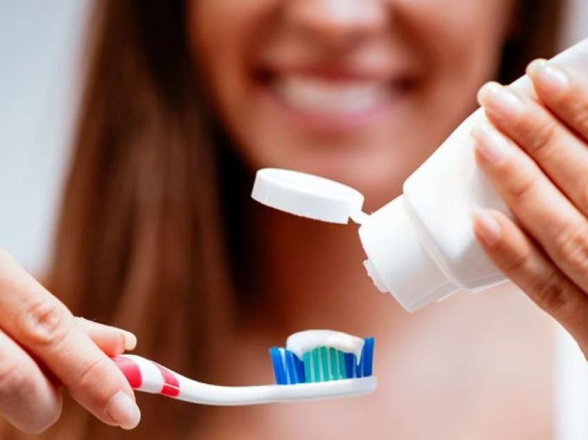 Gabimet që bëni në kujdesin për shëndetin e dhëmbëve