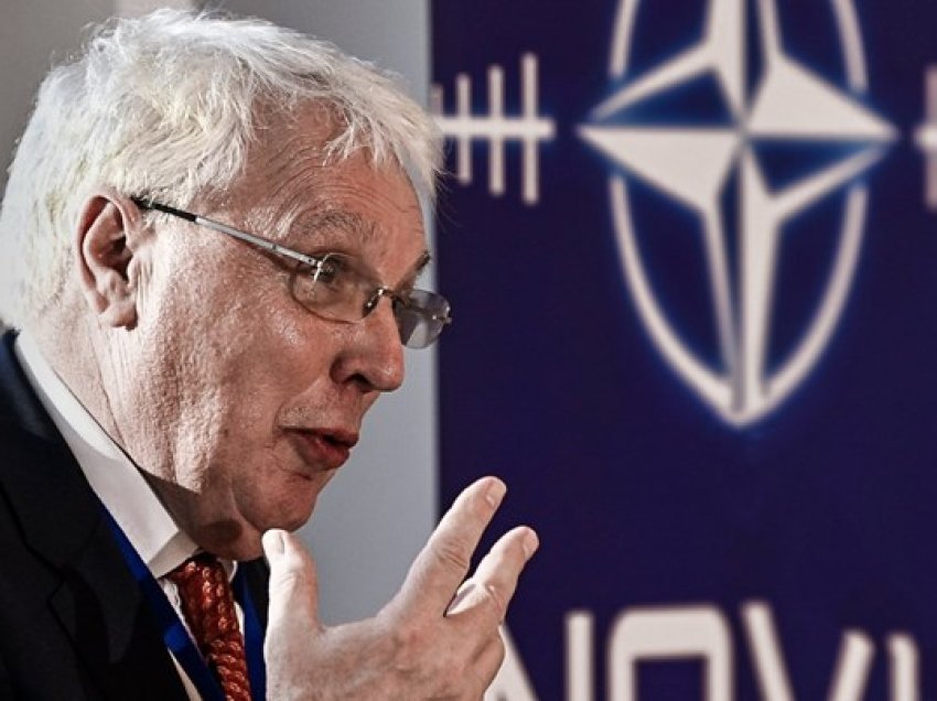 Ish-zëdhënësi i NATO-s vjen me një mesazh të fuqishëm për Kosovën - paralajmëron ‘lëvizje’ të reja në Ballkan