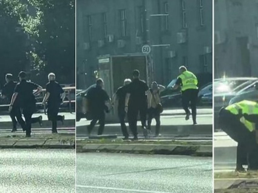 Ndjekje si nëpër filma, pesë policë në Sarajevë kapin burrin që mbante thikë në dorë