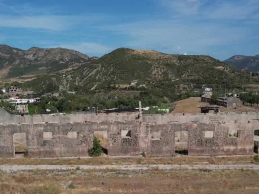 Përpjekjet për kthimin në muze të ish-kampit të interrnimit në Tepelenë