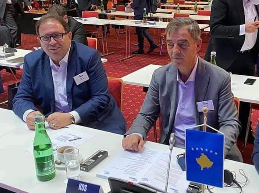Saraçini dhe Gjinovci në Kongresin e EHF-së