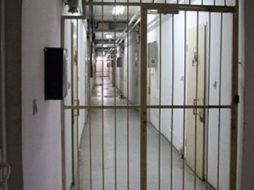 Maqedonia e Veriut: Amnisti për shpopullimin e burgjeve
