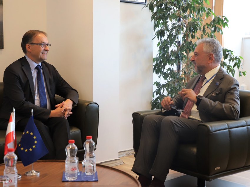 Ambasadori i Austrisë në zyrat e EULEX, pritet nga Barbano