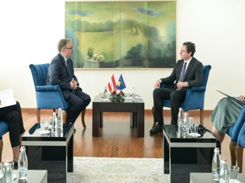 Kurti mirëpriti ambasadorin e ri të Austrisë në Kosovë, George Schnetzer
