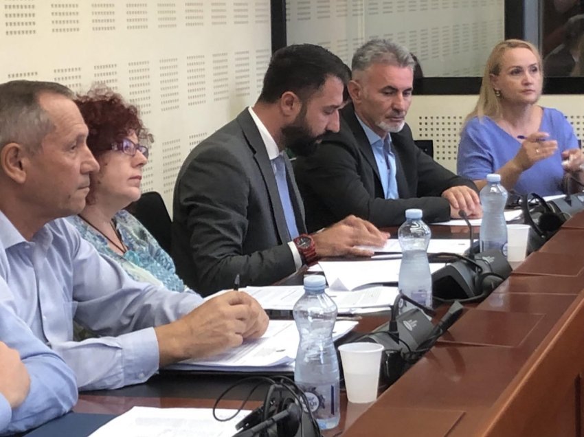 S’ka kuorum në Komision, ministri Krasniqi nuk raporton para deputetëve
