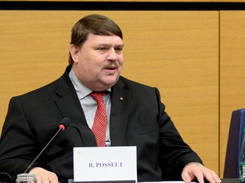 Ish-eurodeputeti tregon ku është problemi i dialogut: Ja  “gabimi” i ndërmjetësuesve Borrell e Lajçak