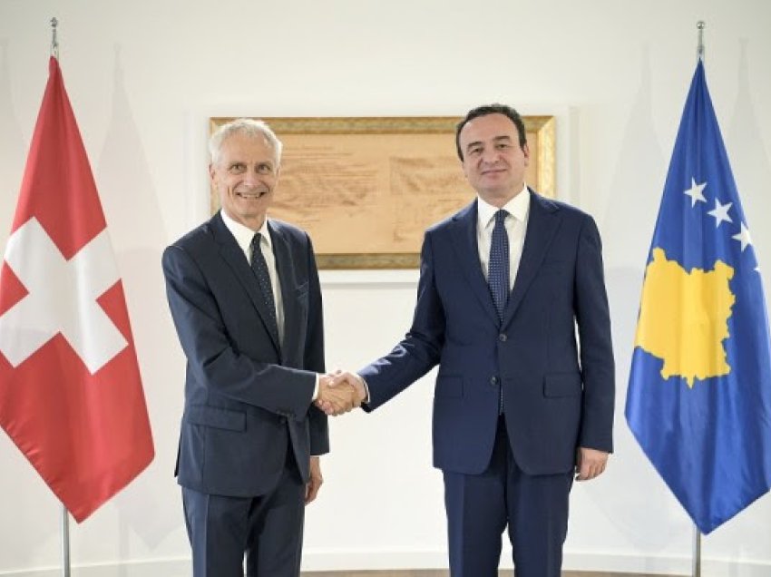 ​Kurti takon ambasadorin Kolly, Zvicra vendi i dytë për investime në Kosovë