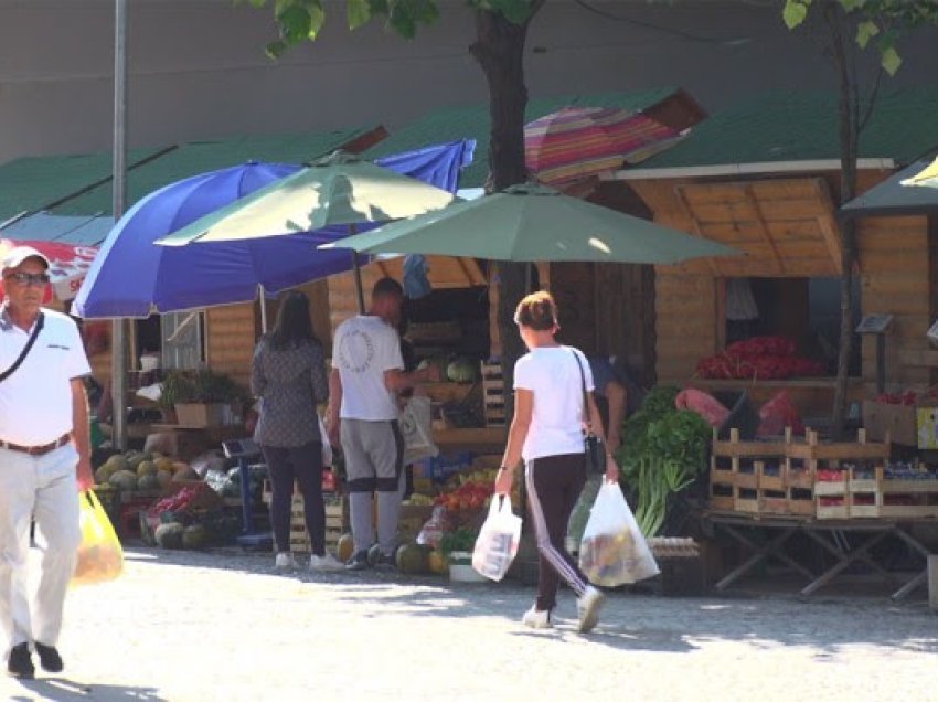Shkuarja e bashkatdhetarëve, bie blerja nëpër dyqane në Kosovë