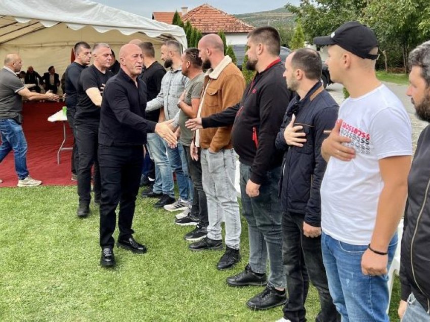 Haradinaj ngushëllon familjen e policit të vrarë: Afrimi është heroi i Kosovës
